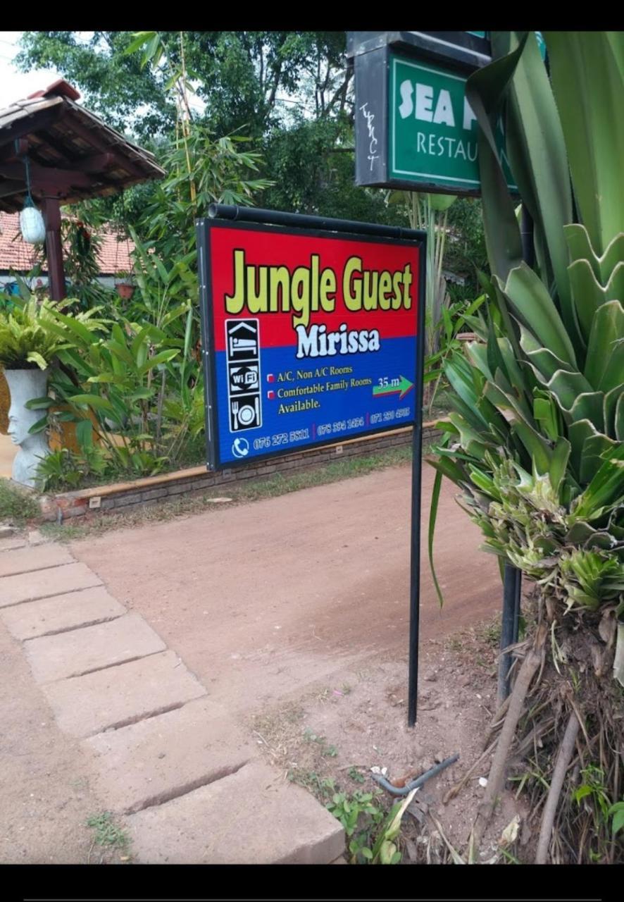 Jungle Guest ,Mirissa Hotell Exteriör bild